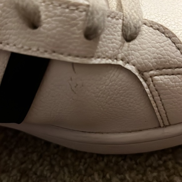 White Adidas Superstar - Picture 2 of 2